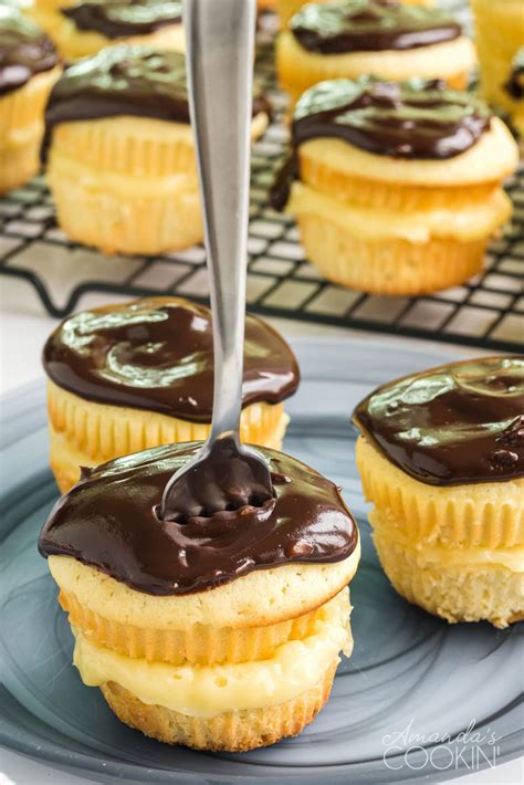 This post may contain affiliate links. Boston Cream Cupcakes - Amanda's Cookin' - Cake & Cupcakes
