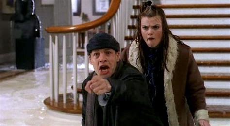Missi Pyle And French Stewart In Home Alone 4 Taking Back The House