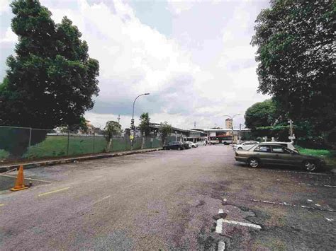 Pandan indah station (ampang line) (exterior), selangor.jpg 2,220 × 1,616; BESIDE LRT Pangsapuri Indah Cempaka, Pandan Indah, Kuala ...