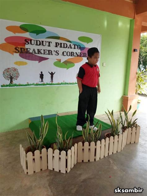 Pihak sekolah perlu mewujudkan sudut pidato (speaker's corner) bagi memastikan murid dilatih dengan kemahiran pengucapan awam. Berilmu Beramal Berbakti: Sudut Pidato/Speaker's Corner SK ...