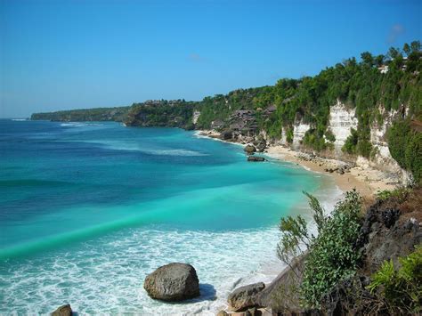 Things to do near pantai batu mejan (echo beach). Best Indonesia Beach for All Year Long Holiday | Indonesia Destinations
