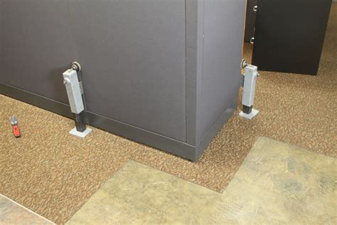 Systems Furniture Lift For Carpet Tile
