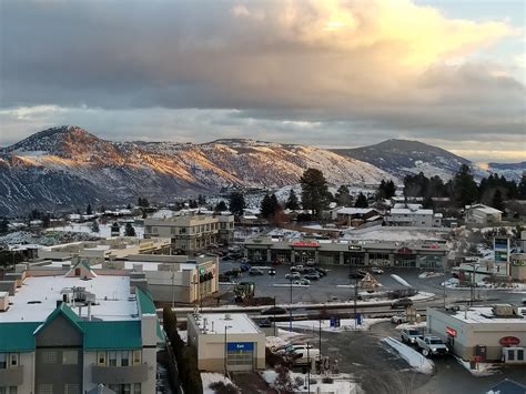 At a 2016 population of 90,280, it is the twelfth largest. Morning in Kamloops, BC. January 4 2018 : britishcolumbia