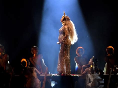 beyonce s showstopping number at the 2017 grammy awards au — australia s leading news