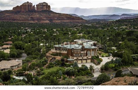 Beautiful Sedona Mansion Sedona Mansion Mansions Stock Photo 727899592