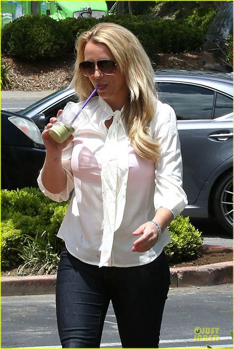 Britney Spears Pink Bra At Coffee Bean Photo 2866118 Britney