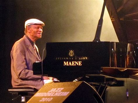 30 Most Famous Jazz Piano Players Of All Time 2022