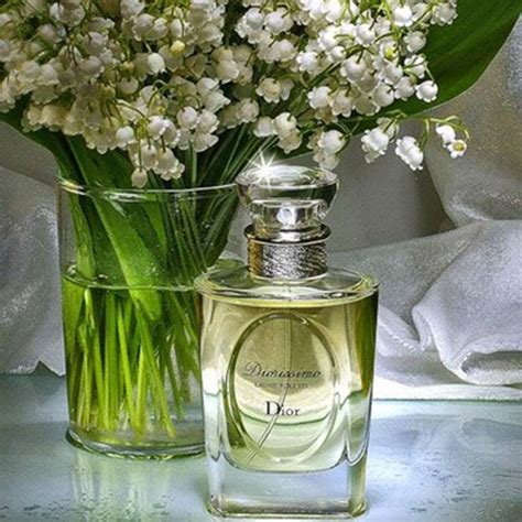 New perfume flower eau de vie by kenzo review | tommelise. Lily Floral Fragrance Christian Dior Diorissimo, Perfumes ...