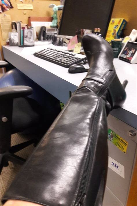 The Appreciation Of Booted News Women Blog Boot Selfies Winter