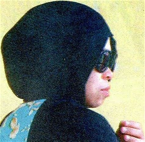 At the height of its influence. Gidong - Noumad: Wanita Islam pertama Malaysia di hukum ...