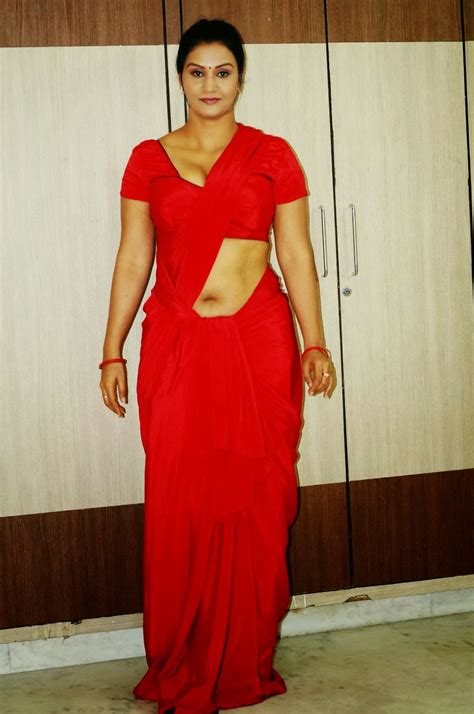 Mallu Aunty Hot Navel Show In Saree Mallu Apoorva Navel Show ~ Actress