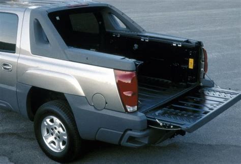 Image 2002 Chevrolet Avalanche Bed Size 550 X 375 Type  Posted
