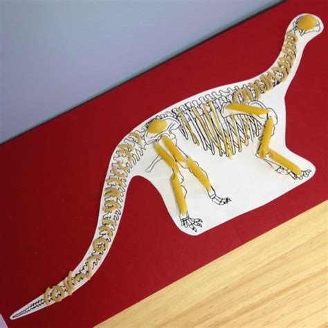 Dinosaur Skeletons Made With Pasta Art School School Stuff Dino