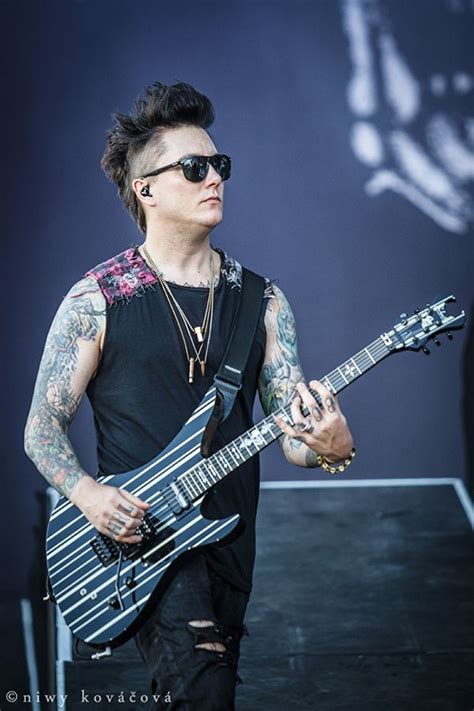17 Best Images About Synyster Gates On Pinterest Smile Festivals And