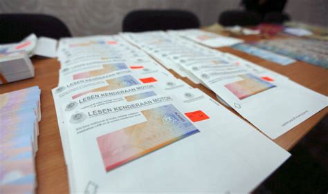 Malaysia adopts a progressive income tax rate system; Road tax stickers shortage to last at least another month ...