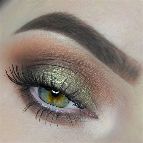 Soft Green Smokey Eyes With Cocoa Blend Palette And Catrice Liquid