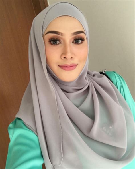 Hiburan sensasi, gaya hidup moden, trending dan viral, semuanya terdapat di mstar kerana kami tahu, itulah yang anda mahukan. Biodata Penuh dan Profile Lengkap Niena Baharun Pelakon ...