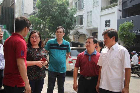 Hạ cánh nơi anh (crash landing on you) xoay quanh tình yêu của cô gái xinh đẹp, giỏi giang, con một chủ tịch tập đoàn. Ông Đoàn Ngọc Hải xử lý loạt karaoke, nhà hàng không lối ...