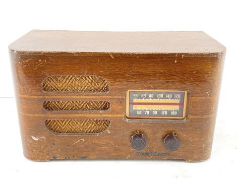 Vintage Westinghouse Wood Case Tube Radio