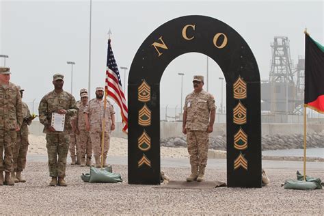 5 Kuwaiti Soldiers Inducted Into Us Army Nco Corps Article The