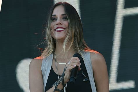 Jana Kramer Is Striving To Show Women That They Are Strong
