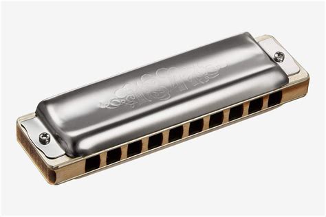 Harmonicas Music Buying Guide How To Choose A Harmonica The Hub The
