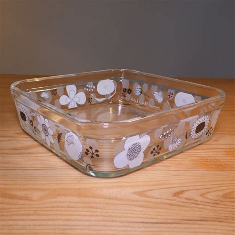 Large Glass Storage Container With Plastic Lid