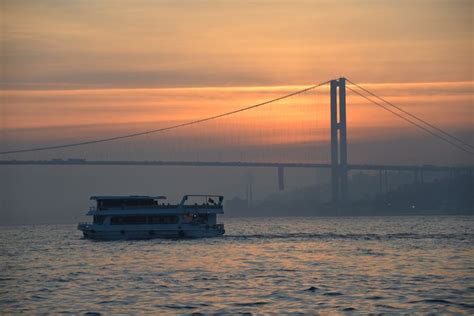 Bosphorus Bridge On Sunset Bosphorus Bridge Wooden Boats Istanbul
