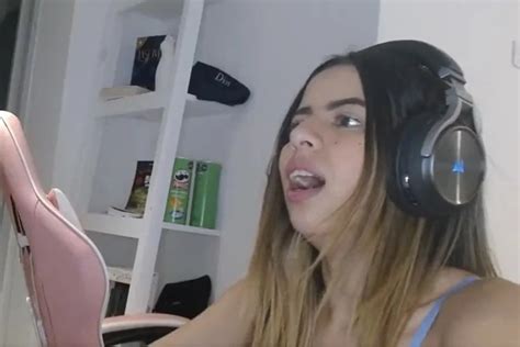 Streamer faz sexo durante live e consegue recuperar conta após ser