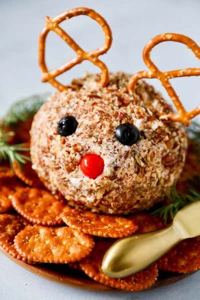 25 Most Delicious Christmas Cheese Balls Appetizers You Can Do In No Time