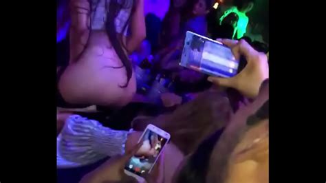 Blowjob LADY PERREO DESNUDANDOSE FRENTE AL PUBLICO XXX Videos Porn