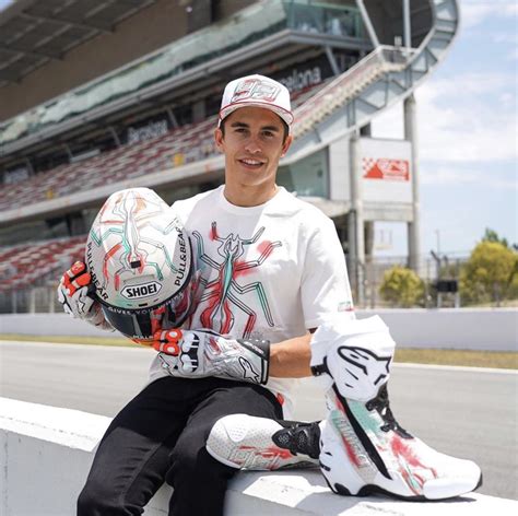 Pin By Far Far Away On Marc Marquez Marc Marquez Motorcycle Suit