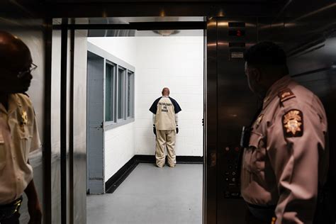 New Fulton County Sheriff Plans To Hire Deputies Fix Up Notorious Jail