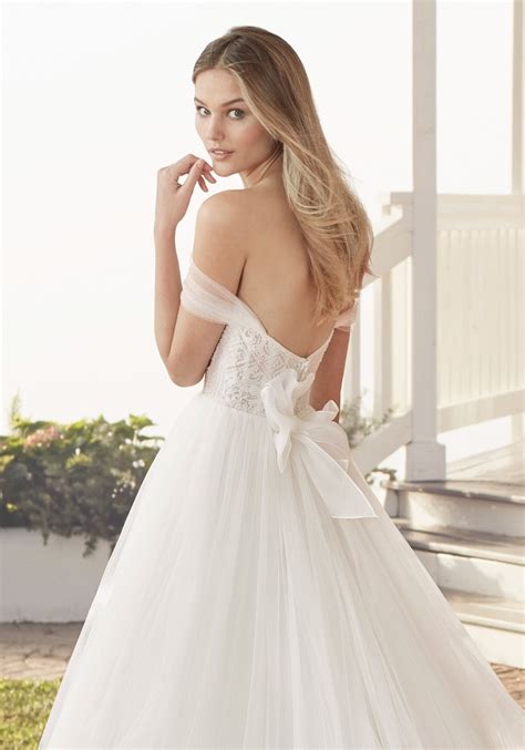 Https://tommynaija.com/wedding/beaded Back Wedding Dress With Bow