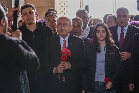 Cumhurbaşkanı Adayı Kemal Kılıçdaroğlu Anıtkabiri Ziyaret Etti