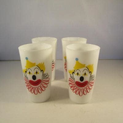 Vintage Hazel Atlas Drinking Glasses Milk Glass With Painted Clowns
