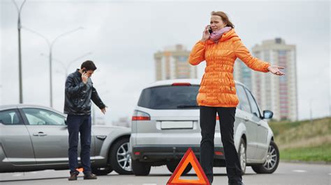 3 Things You Should Do After Being In A Car Accident Neoadviser
