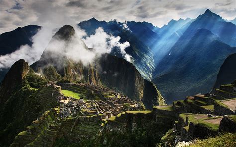Fonds Décran Voyage Au Pérou Machu Picchu Montagnes Brouillard