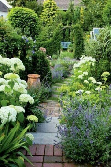 Get Inspired With These Fresh Landscaping Ideas Cottage Garden