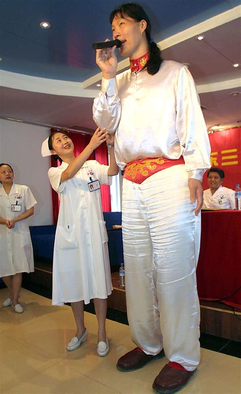 Worlds Tallest Woman Dies In China South China Morning Post