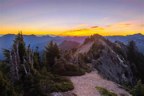 Stunning Sunrise From The Tolmie Peak Fire Watch Tower In Mt Rainier