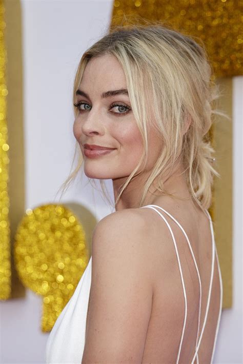 Margot Robbie Sexy 20 Photos Thefappening