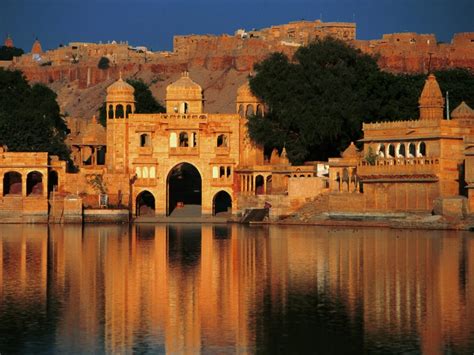 Top 10 Most Beautiful And Breathtaking Places In India, Must See Once