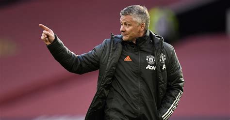 Four and a half thousand wolves fans were at molineux to say goodbye to nuno. Solskjaer praises Man Utd youngsters after Leicester defeat