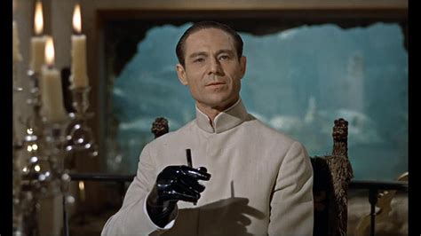 007シリーズ 第1作 007 ドクター・ノオ ショーン・コネリーのボンド役の最初の作品！ 人生・嵐も晴れもあり！