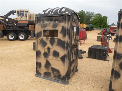 Enclosed Deer Stand Jm Wood Auction Company Inc