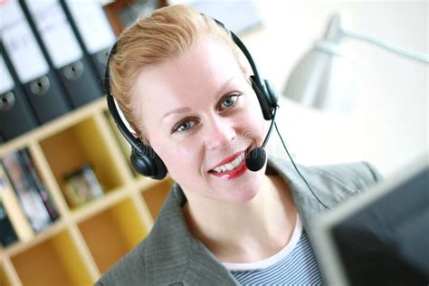 Office Receptionist 1 Stock Image Image Of Dispatcher 18275497
