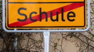 Bis präsenzveranstaltungen an den 70 hochschulen in nrw wieder möglich sind, werden viele. Schulfrei in NRW wegen Coronavirus: So sieht Regelung für ...