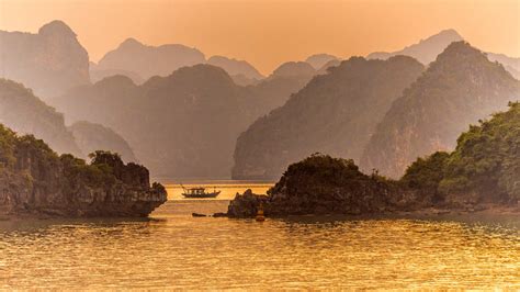 Sunset In Halong Bay Vietnam 1920x1080 Wallpapers