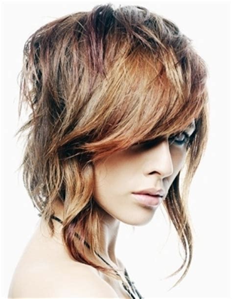 Commonly, women will choose medium length hairstyle with bangs, but a long bob or flowing styles can be stunning. Chic Asymmetrical Hair Styles For Fall|